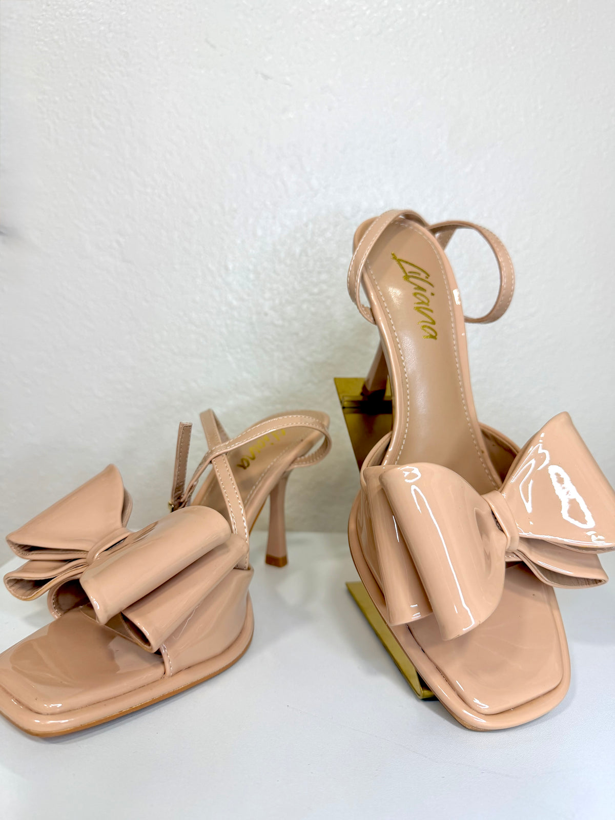Darling Bow Heels